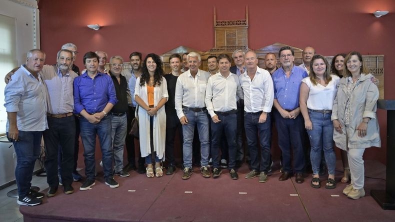El gobernador bonaerense durante el acto en Monte Hermoso.