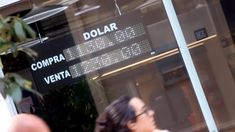 La cotización del dólar oficial/BNA fluctuó entre $1.190 y $1.230. La cotización del dólar oficial/BNA fluctuó entre $1.190 y $1.230.