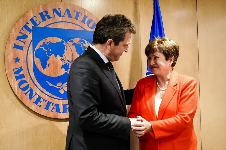 Argentina afrontará u$s 1.400 millones en vencimientos para pagarle al FMI esta semana.