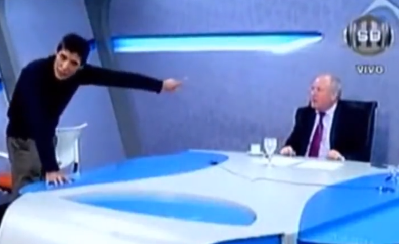 Pablo Martínez y Rubén González protagonizaron un fuerte cruce en Bahía Blanca en 2013.