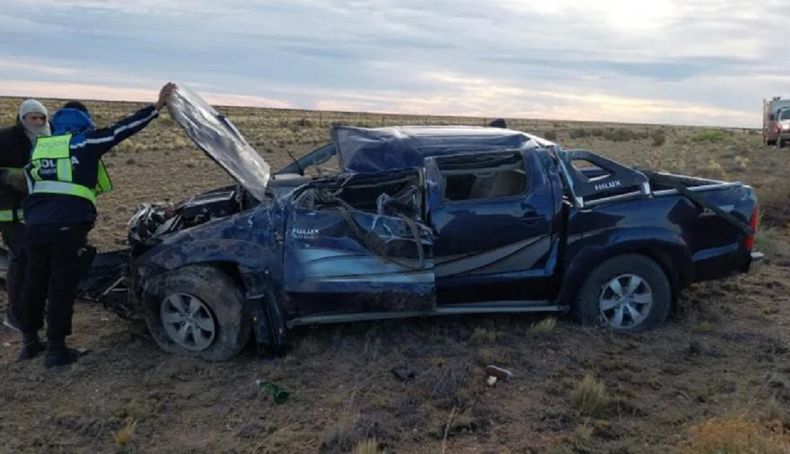 El vehículo sufrió daños por el accidente.