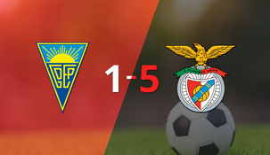 António Silva impulsó la victoria de Benfica frente a Estoril con dos goles