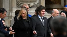 Javier Milei junto a Karina, su hermana y secretaria general de la Presidencia. Javier Milei junto a Karina, su hermana y secretaria general de la Presidencia.