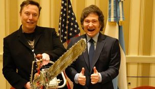 El magnate sudafricano y el presidente de Argentina, juntos en Maryland.