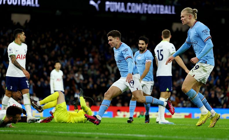 Julián Álvarez fue uno de los protagonistas de la remontada de Manchester City vs Tottenham con un gol.