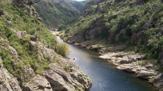Tanti en Córdoba, ideal para recorrer en otoño. Tanti en Córdoba, ideal para recorrer en otoño.