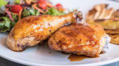 Este lugar es famoso por su delicioso pollo al champignon. Este lugar es famoso por su delicioso pollo al champignon.