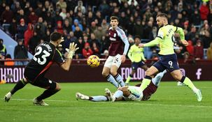 El arquero marplatense de 32 años es el capitán y referente del Aston Villa. El arquero marplatense de 32 años es el capitán y referente del Aston Villa.