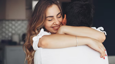 Después de varias especulaciones, La Joaqui y Luck Ra se mostraron a los besos confirmando el romance Después de varias especulaciones, La Joaqui y Luck Ra se mostraron a los besos confirmando el romance