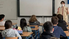 La medida se aplica a todos los alumnos del sistema escolar a partir de los 5 años. La medida se aplica a todos los alumnos del sistema escolar a partir de los 5 años.