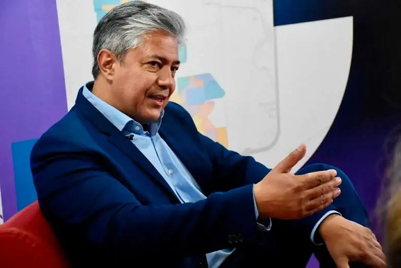 La Justicia no autorizó a usar el mapa de Neuquén a Figueroa.