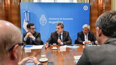 Sergio Massa junto a Matías Tombolini.