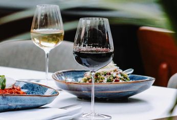 Las mejores combinaciones de vino según el tipo de carne que comas