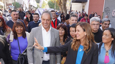 Scioli junto a Tolosa Paz. Scioli junto a Tolosa Paz.