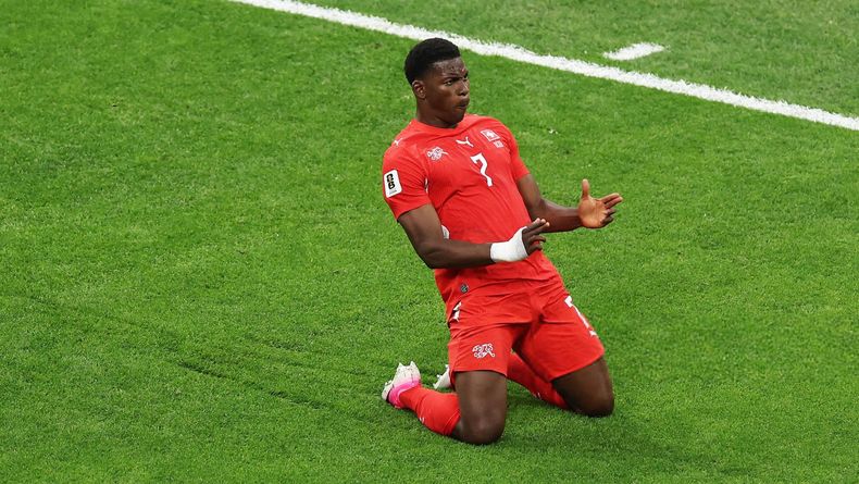 Embolo es el goleador de Suiza, detrás de Manzambi, con dos tantos: uno a Argelia y otro a Qatar.