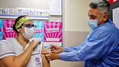 El Gobierno bonaerense anunció la aplicación de una cuarta dosis. El Gobierno bonaerense anunció la aplicación de una cuarta dosis.