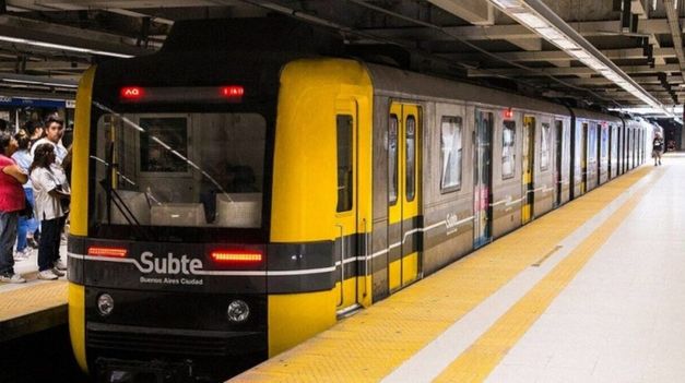 El 31 el subte y premetro funcionarán de 6 a 21:30 y 1 como domingo/feriado de 8 a 22hs.