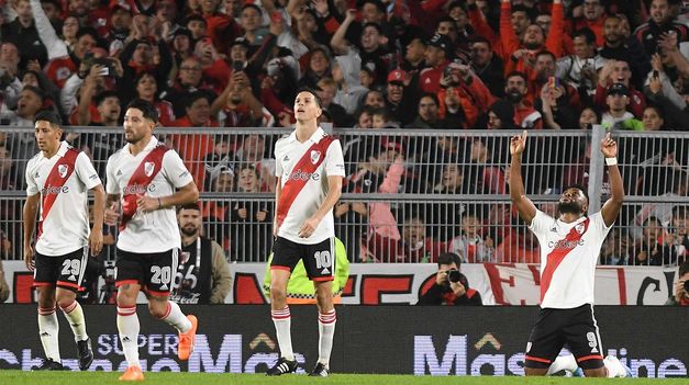 Borja festeja su gol, el segundo de River.