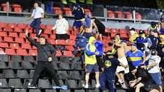 Se registraron incidentes en el partido entre Boca y Gimnasia y Esgrima La Plata. Se registraron incidentes en el partido entre Boca y Gimnasia y Esgrima La Plata.