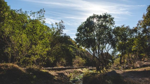 En esta localidad cordobesa se encuentra una de las reservas de agua naturales más hermosas del país.