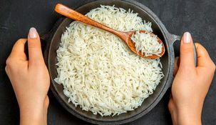 El arroz cocido no debe guardarse más de 24 horas en la heladera. El arroz cocido no debe guardarse más de 24 horas en la heladera.
