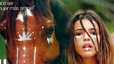 Producción salvaje y polémica de Calu Rivero, junto a un caballo maquillado Producción salvaje y polémica de Calu Rivero, junto a un caballo maquillado