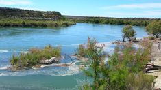 Este pequeño pueblo pampeano posee un bellísimo embalse para disfrutar en familia. Este pequeño pueblo pampeano posee un bellísimo embalse para disfrutar en familia.