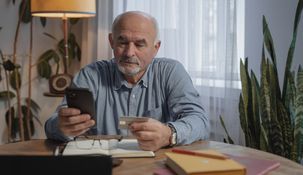 Los jubilados recibirán en noviembre el mismo bono al que accedieron en septiembre y octubre. Los jubilados recibirán en noviembre el mismo bono al que accedieron en septiembre y octubre.
