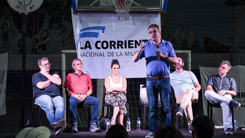 El jefe de Gabinete expuso en Rosario.