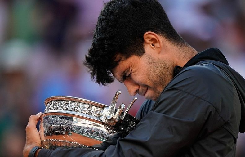 Carlos Alcaraz es el nuevo campeón de Roland Garros.