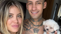 El musico y la empresaria tienen una charla pendiente sobre cómo seguirá su relación. El musico y la empresaria tienen una charla pendiente sobre cómo seguirá su relación.