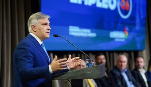 El informe destaca las características del ajuste de la administración de Martín Llaryora.