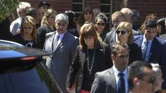 Patricia Bullrich participó del velorio de Umma en Lomas de Zamora.