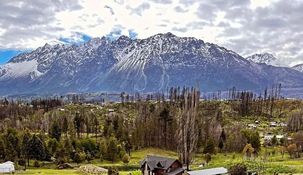 La localidad se transformó en un centro turístico y productivo importante dentro de la Comarca de los Andes.