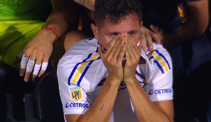 El vasco rompió en llanto en el banco de suplentes.