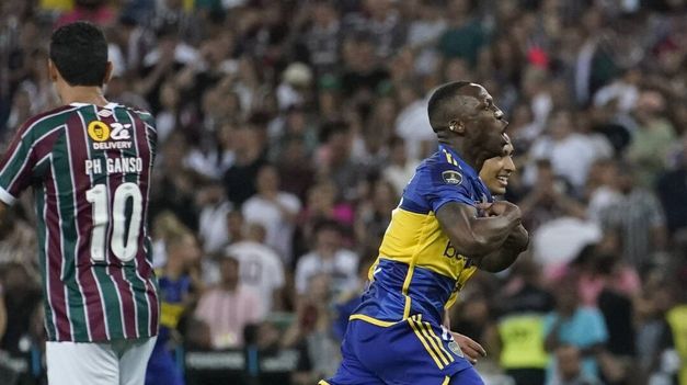 El desahogo de Advíncula en el Maracaná.