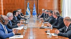 El ministro de Economía mantuvo un encuentro con el director de la FAO. El ministro de Economía mantuvo un encuentro con el director de la FAO.