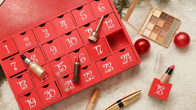 Calendario de Adviento entre los lujos del consumo previo a la Navidad.&nbsp;
