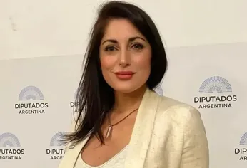 Juliana Santillán, famosa por sus pifias en redes sociales. Juliana Santillán, famosa por sus pifias en redes sociales.