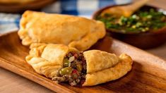 La variedad de empanadas argentinas es lo que más cautiva a los turistas. La variedad de empanadas argentinas es lo que más cautiva a los turistas.