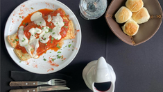 El bodegón barato en la Ciudad de Buenos Aires que sirve las mejores comidas caseras. El bodegón barato en la Ciudad de Buenos Aires que sirve las mejores comidas caseras.