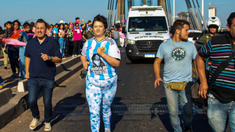 Este domingo se realizó una nueva marcha pidiendo justicia por el presunto femicidio de la joven. Este domingo se realizó una nueva marcha pidiendo justicia por el presunto femicidio de la joven.