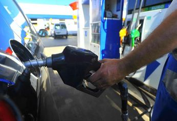 En junio es clave combinar los descuentos disponibles en billeteras virtuales, promociones bancarias y apps oficiales de las petroleras.