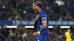 Enzo Fernández y un momento de alto nivel futbolístico. Enzo Fernández y un momento de alto nivel futbolístico.