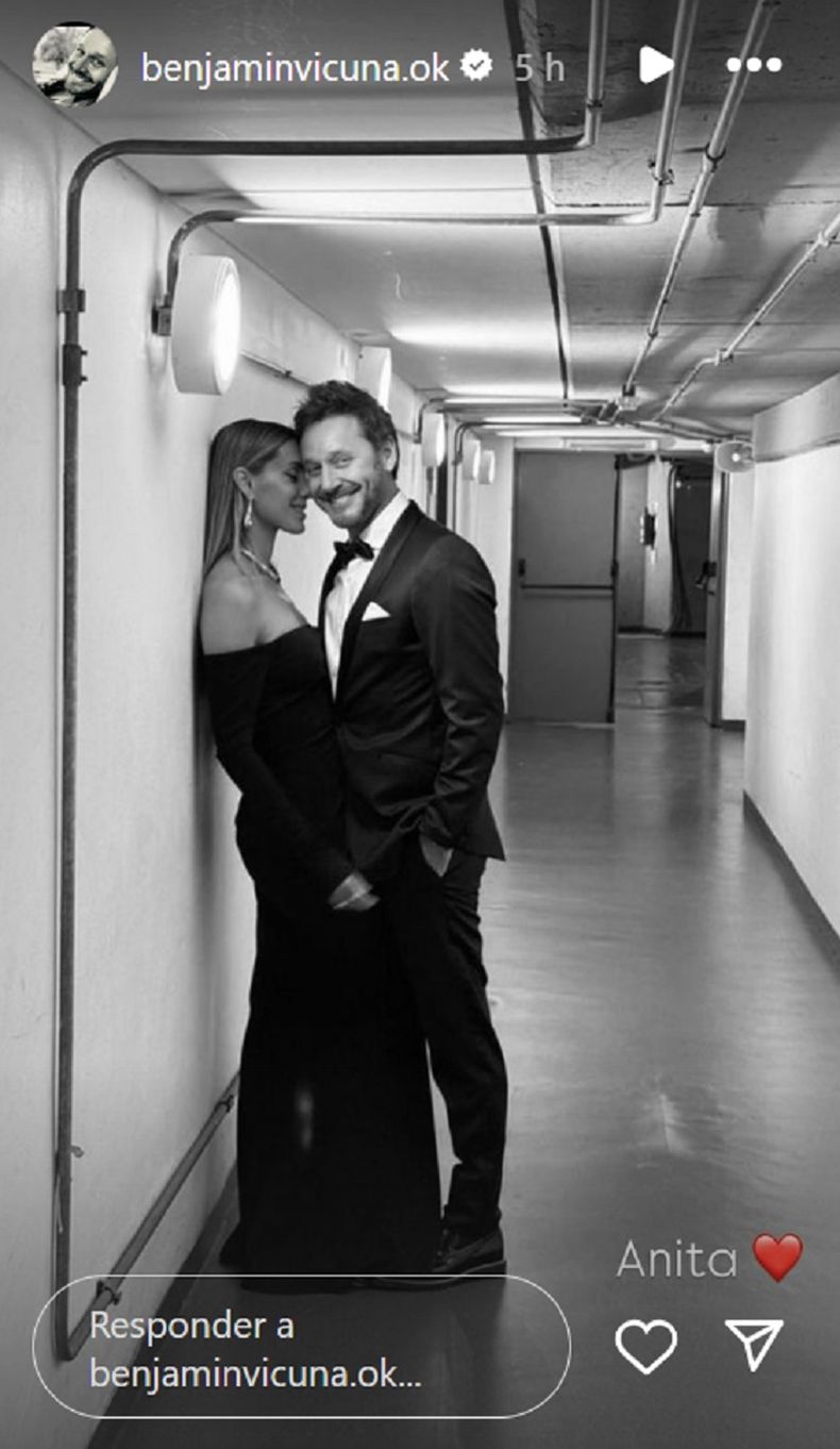 La primera fotografía de Benjamín Vicuña junto a Anita Espasandin.