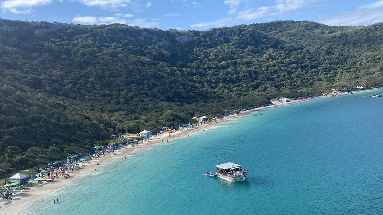 Esta playa queda en el estado de Río de Janeiro.