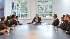 Fernández encabezó la reunión en Olivos con directivos de la empresa china. Fernández encabezó la reunión en Olivos con directivos de la empresa china.