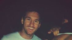 La camiseta de Messi: un fanático se tatuó el 10 y el nombre de Lio en la espalda La camiseta de Messi: un fanático se tatuó el 10 y el nombre de Lio en la espalda