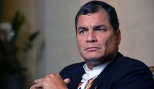 El expresidente ecuatoriano Rafael Correa cuestionó el éxito de una posible dolarización en Argentina.