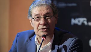Las emotivas palabras de Víctor Hugo Morales tras la donación de la camiseta de Maradona al museo Legends.&nbsp;